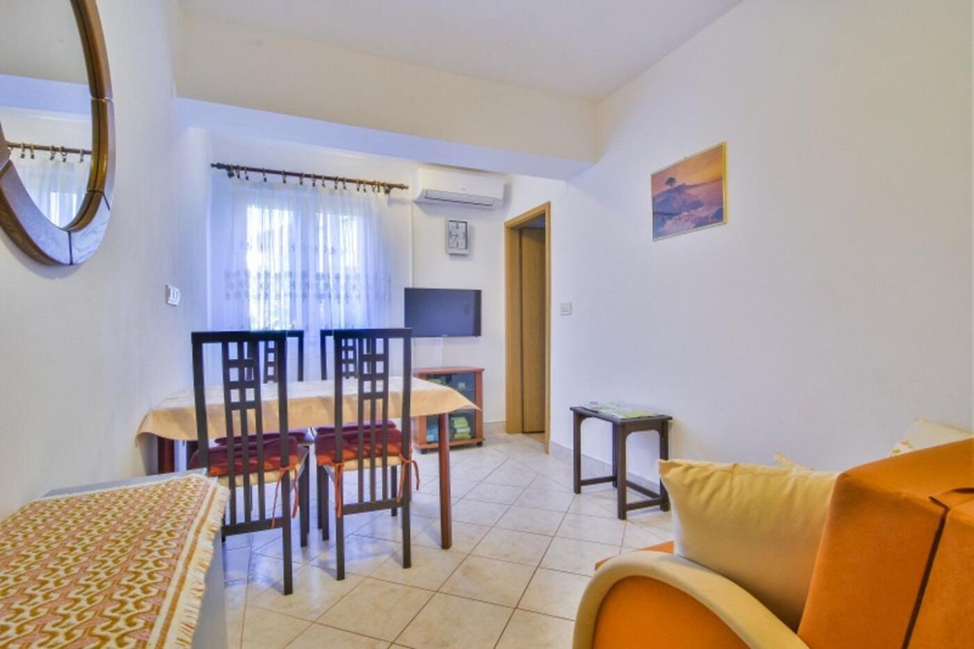 Apartment Luce Mali Losinj Exterior photo
