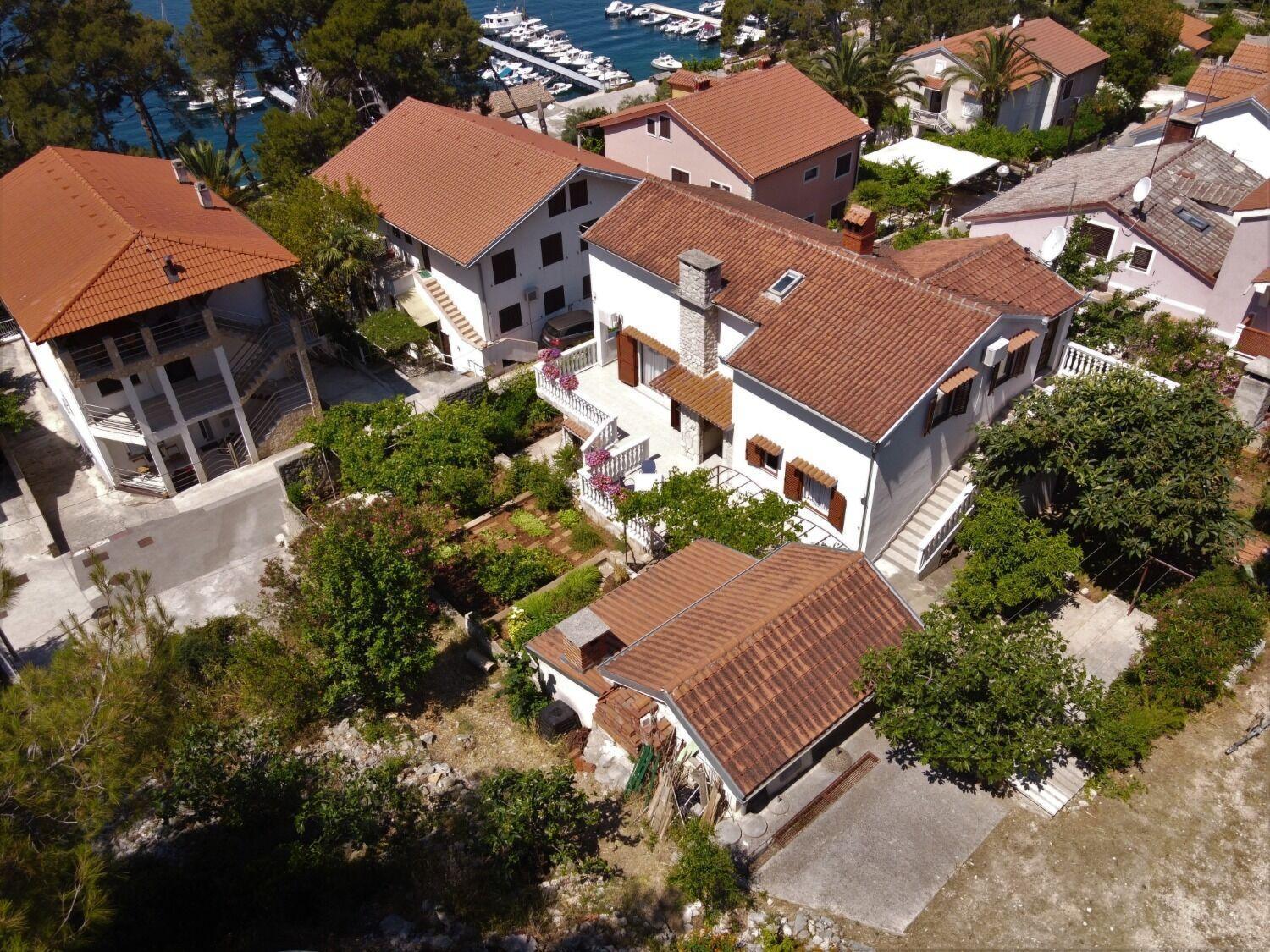Apartment Luce Mali Losinj Exterior photo